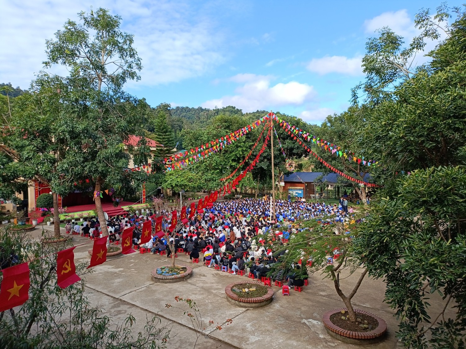 Khai giảng năm học mới